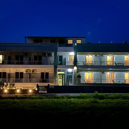 Alf Apartments & Lofts レプトカリヤ エクステリア 写真
